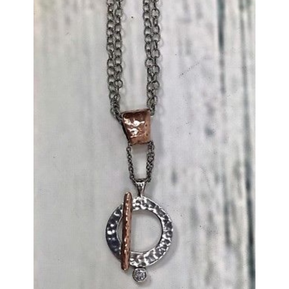 Silpada 925 Sterling Siver Two-Tone Toggle Pendant Necklace - Picture 2 of 3